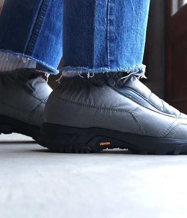 White Mountaineering/PADDED VIBRAM SOLE SHORT BOOTS(GRAY)